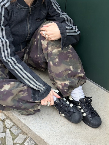 ADIDAS ORIGINALS Prechodná bunda 'FIREBIRD' - Čierna