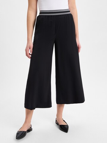 Marc Cain Wide leg Broek ' Willmar ' in Zwart: voorkant