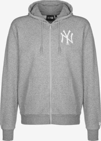 NEW ERA Mikina 'New York Yankees Essentials' – šedá: přední strana