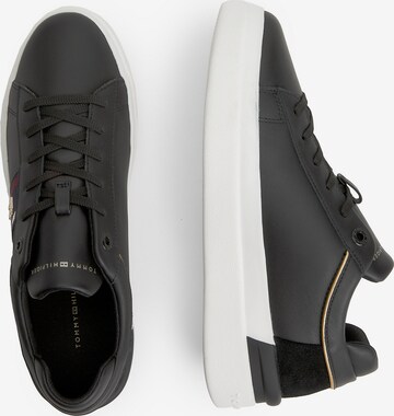 Scarpa stringata di TOMMY HILFIGER in nero