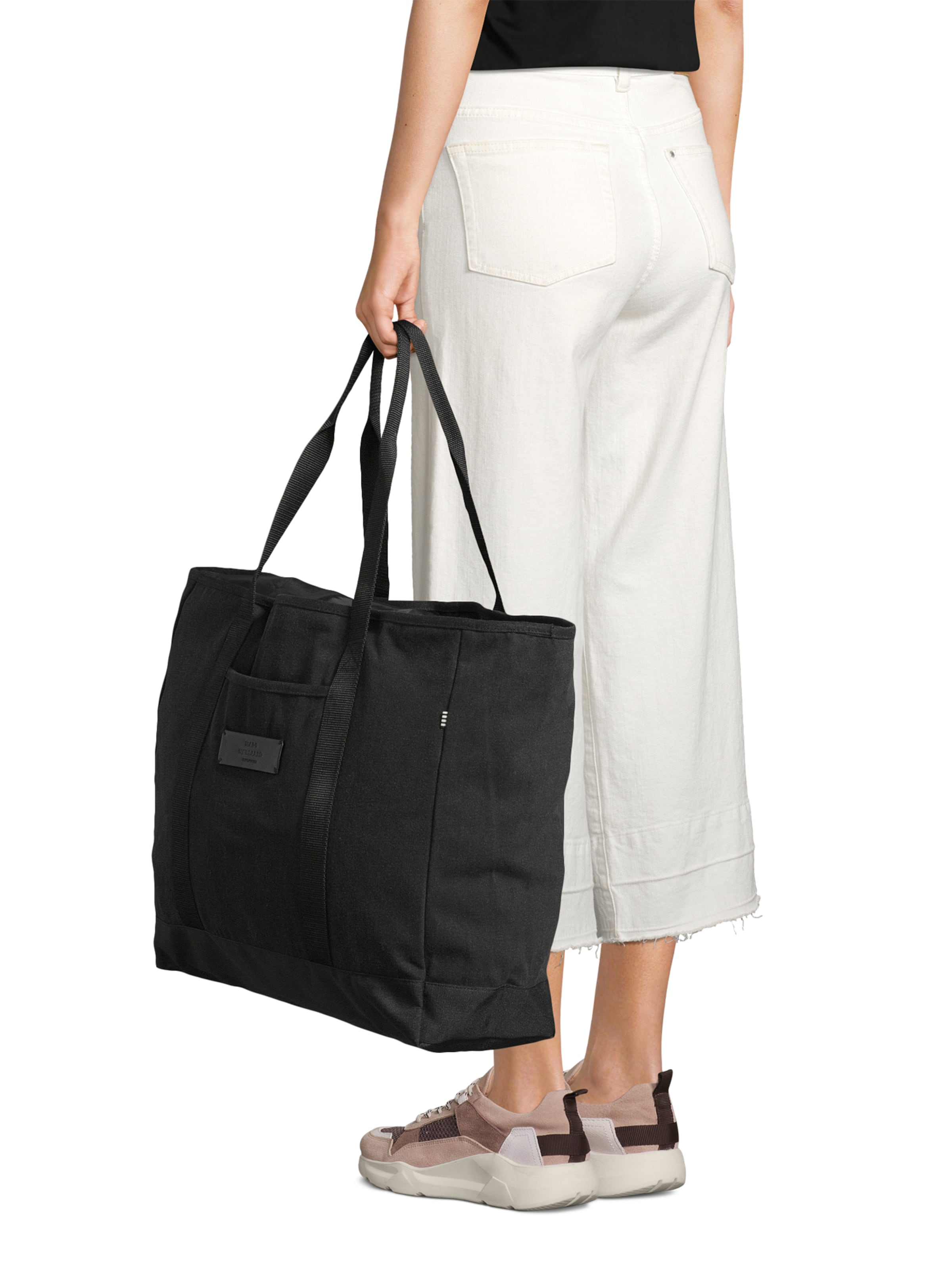 MADS NORGAARD COPENHAGEN Μεγάλη τσάντα &#x27;Adonis&#x27; σε γκρι: μπροστά