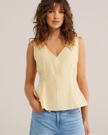 WE Fashion - Top en amarillo: frente