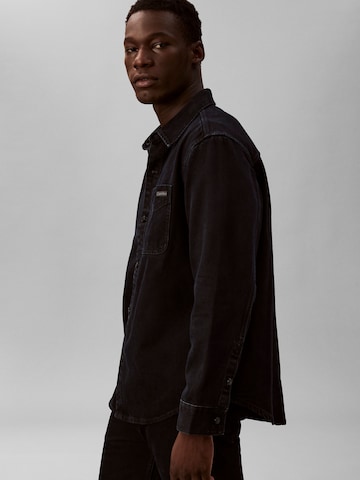 Coupe regular Chemise '90S' Calvin Klein Jeans en bleu