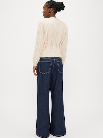 Vero Moda Petite Knit cardigan 'VMLISA' in Beige