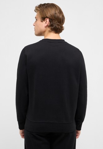 MUSTANG Sweatshirt 'Clio' in Schwarz