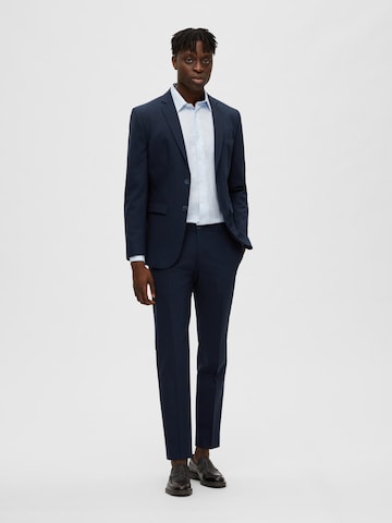 Coupe slim Pantalon à plis 'Elon' SELECTED HOMME en bleu