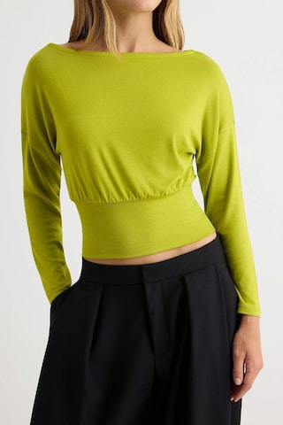 Trendyol Shirt in Green
