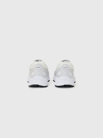 Nike Sportswear Кроссовки 'P-6000' в Серый