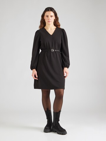 Robe Vero Moda Curve en noir : devant