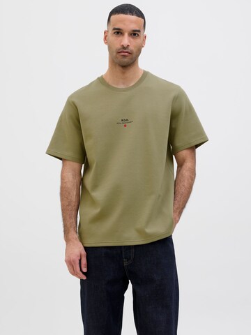 T-Shirt 'RDDLUCA' R.D.D. ROYAL DENIM DIVISION en vert : devant