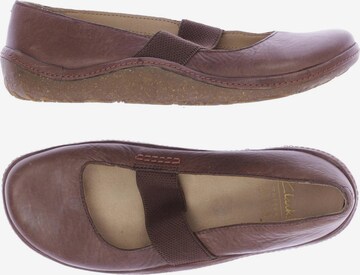 CLARKS Flats & Loafers in 37 in Brown: front