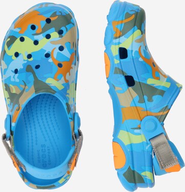 Crocs Avonaiset kengät 'All Terrain' värissä sininen