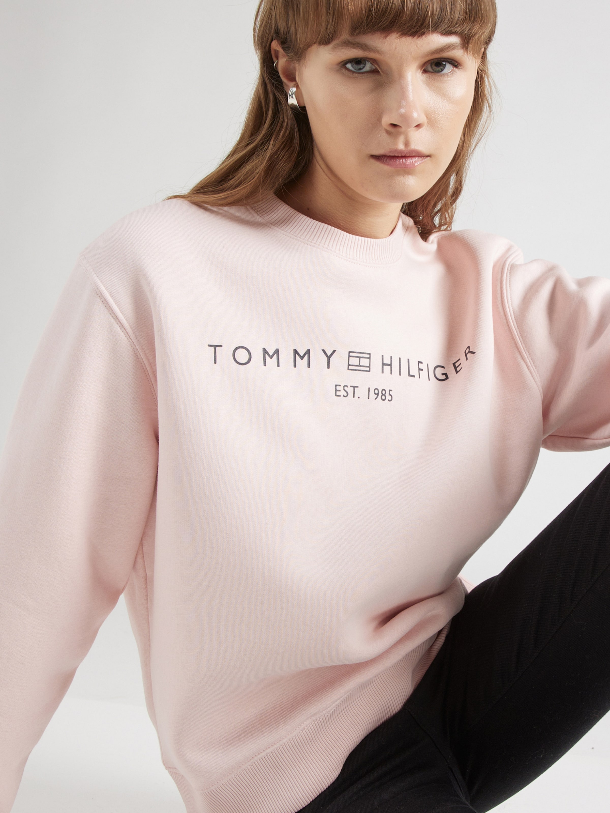 Pink tommy hilfiger sweatshirt sale