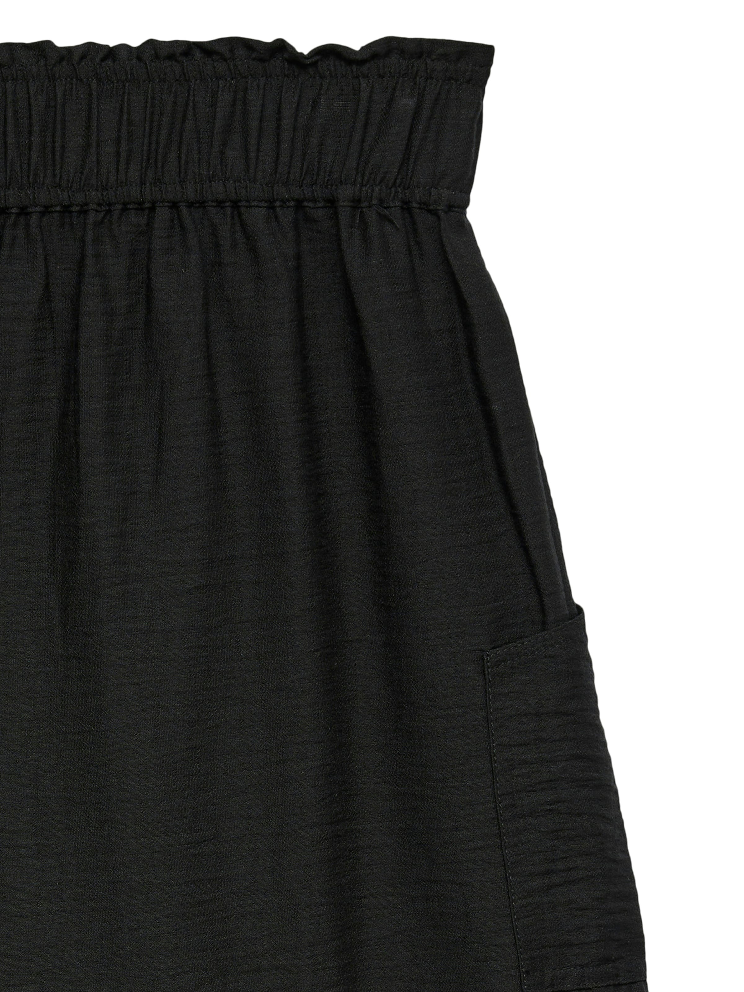 Regular Pantalon 'VMOTEA' Vero Moda Petite en noir