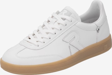 Sneaker bassa di Rieker Sport in bianco: frontale