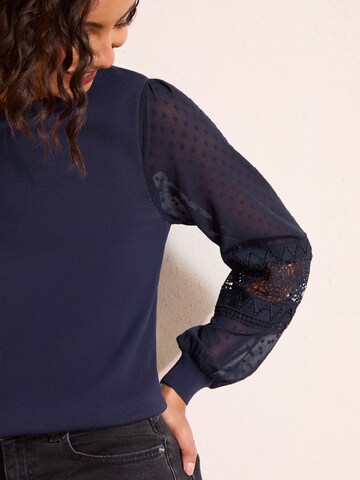 Friends Like These Свитер в Синий