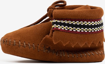 Boots da neve 'Braid' di Minnetonka in marrone: frontale