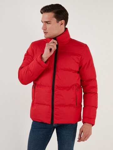 Veste d’hiver Buratti en rouge : devant