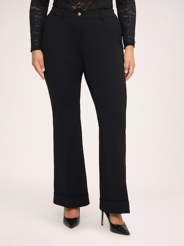 évasé Pantalon Fiorella Rubino en noir
