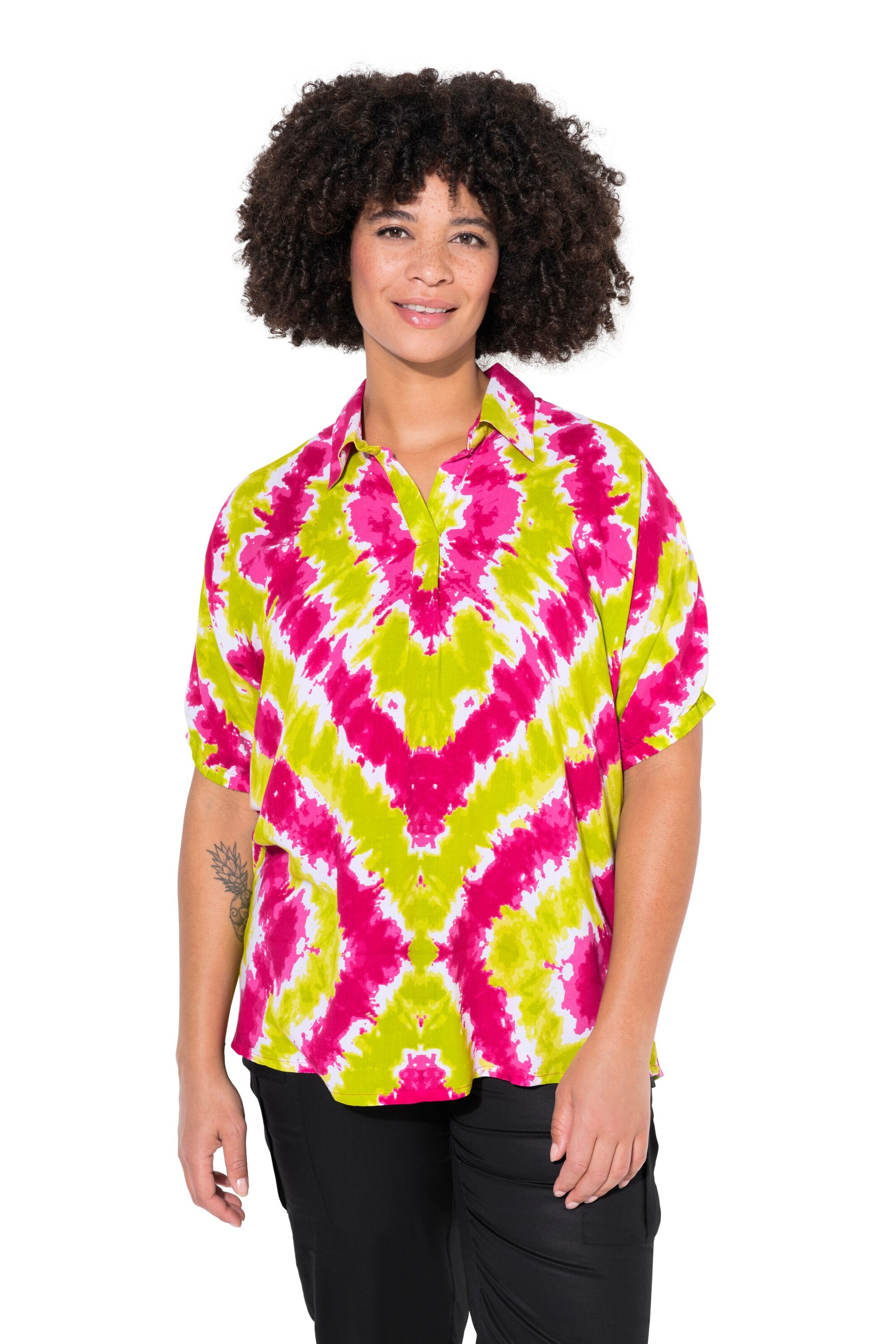 Angel of Style Blouse in Green: front