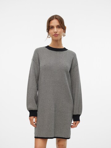 VERO MODA Gebreide jurk 'Blush' in Zwart