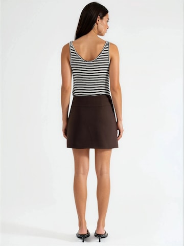 Qu Style Skirt in Brown