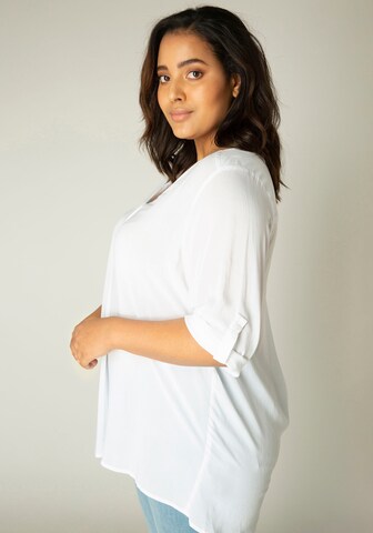 BASE LEVEL CURVY Blouse in White