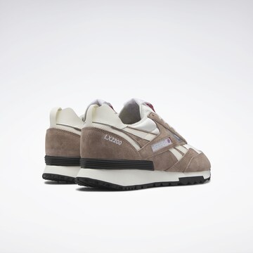 Sneaker bassa 'LX 2200' di Reebok in beige