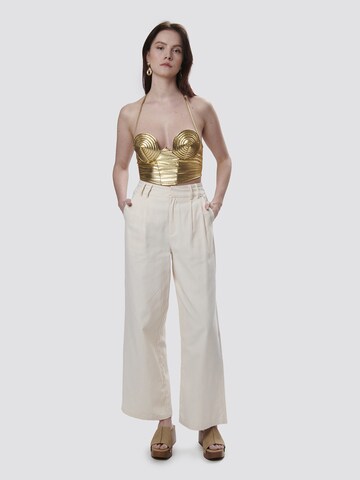 Wide leg Pantaloni con pieghe di Influencer in bianco