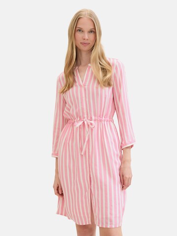 TOM TAILOR Платье-рубашка в Ярко-розовый