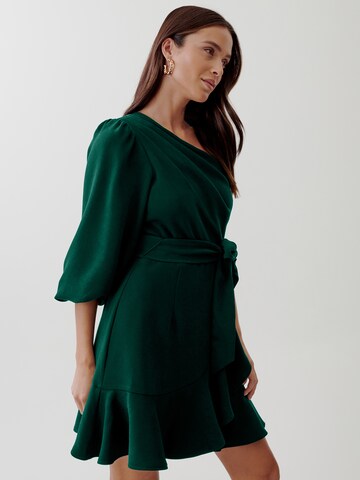Tussah Φόρεμα 'PHOEBE' σε πράσινο: πίσω