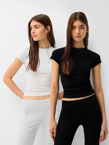 Maglietta di Bershka in grigio: frontale