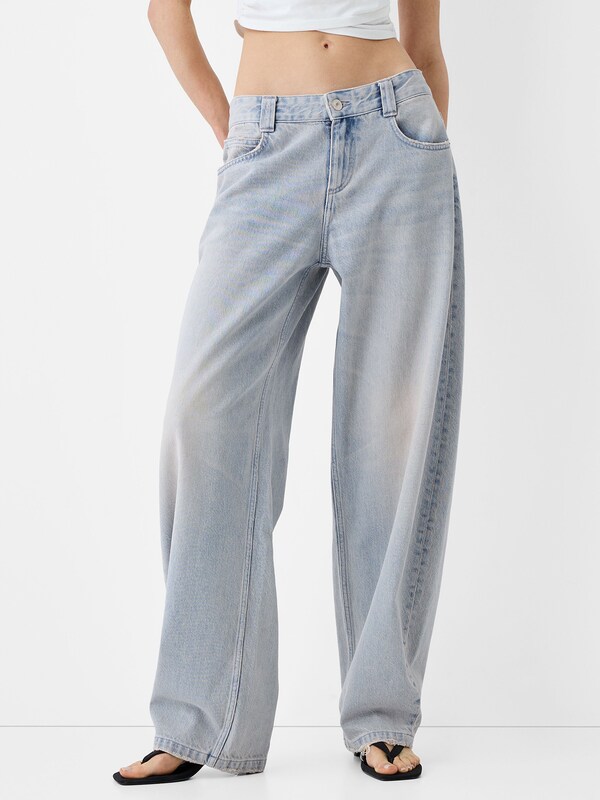 Bershka Wide leg Jeans in Light Blue