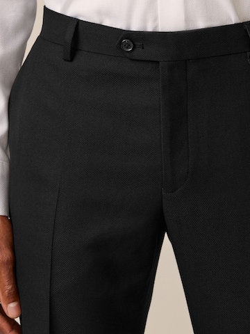 Next Slimfit Hose in Schwarz