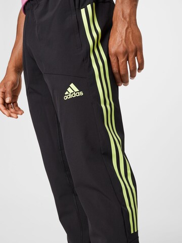 ADIDAS SPORTSWEAR regular Παντελόνι φόρμας σε μαύρο