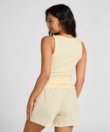 Hunkemöller Shorty 'Seersucker' in Gelb