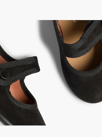 Chaussure basse Pisamonas en noir