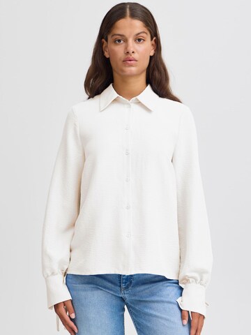 ICHI Blouse ' NAIMA ' in Wit: voorkant
