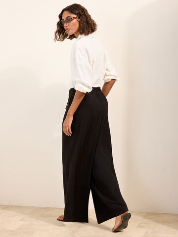 Friends Like These Wide Leg Hose in Schwarz