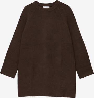 Pull&Bear Knitted dress in Brown: front