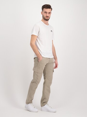 ALPHA INDUSTRIES Regular Cargobukse 'Agent' i beige