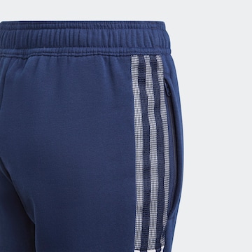 Slimfit Pantaloni sportivi 'Tiro 21 Sweat' di ADIDAS PERFORMANCE in blu