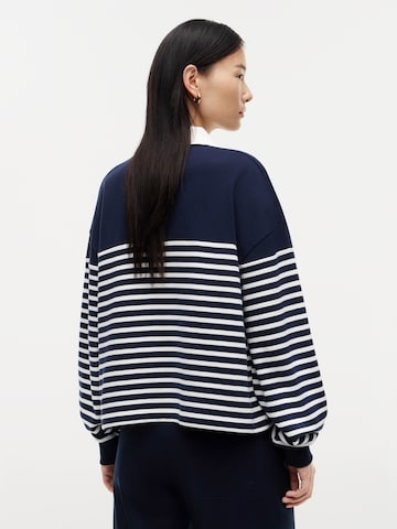 TOMMY HILFIGER Свитшот в Синий