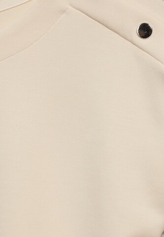 STREET ONE Sweatshirt in Weiß