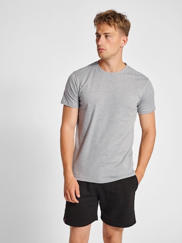 Hummel T-Shirt in Grau: predná strana