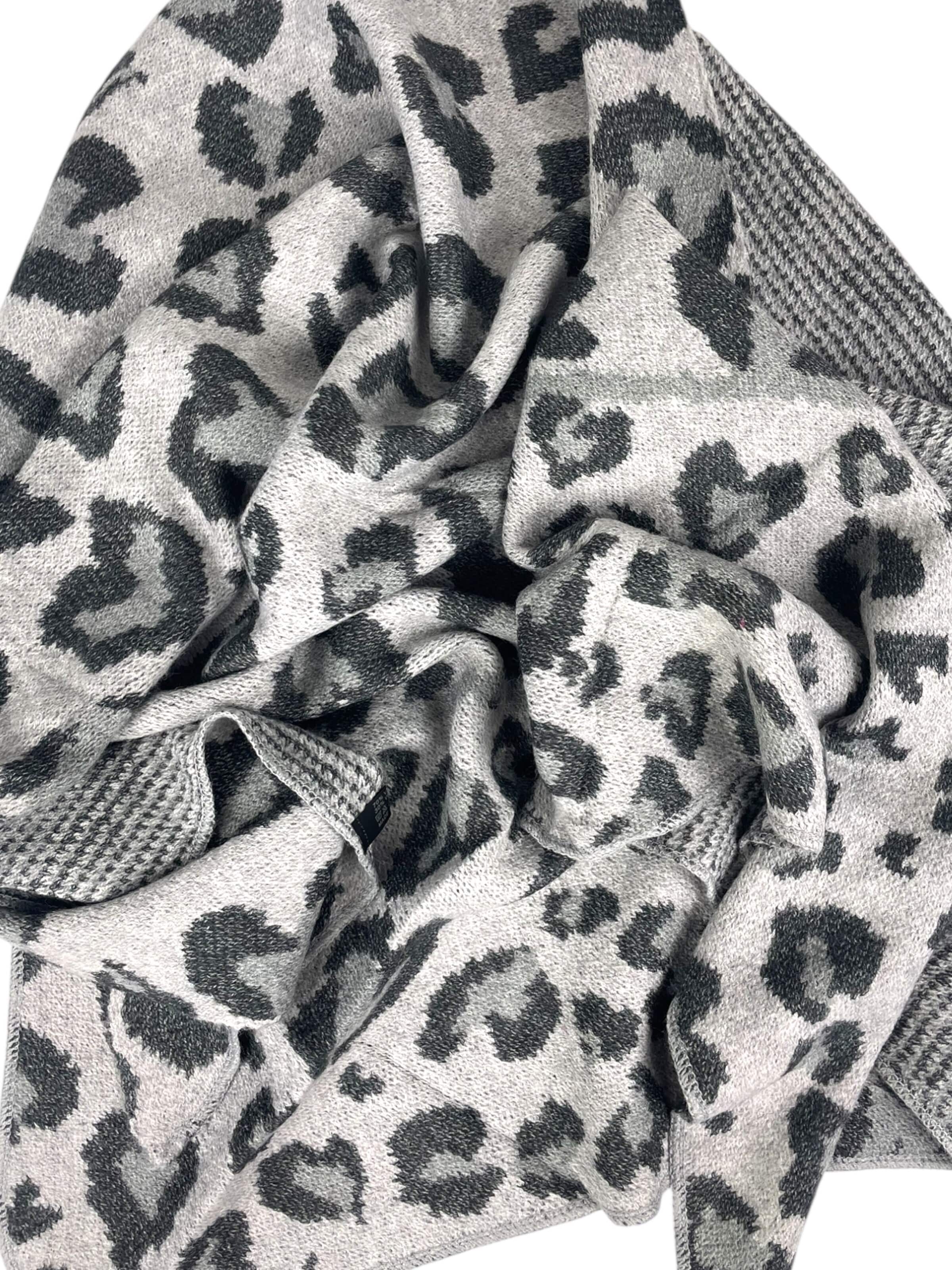 Kumixi Scarf 'Leo' in Grey