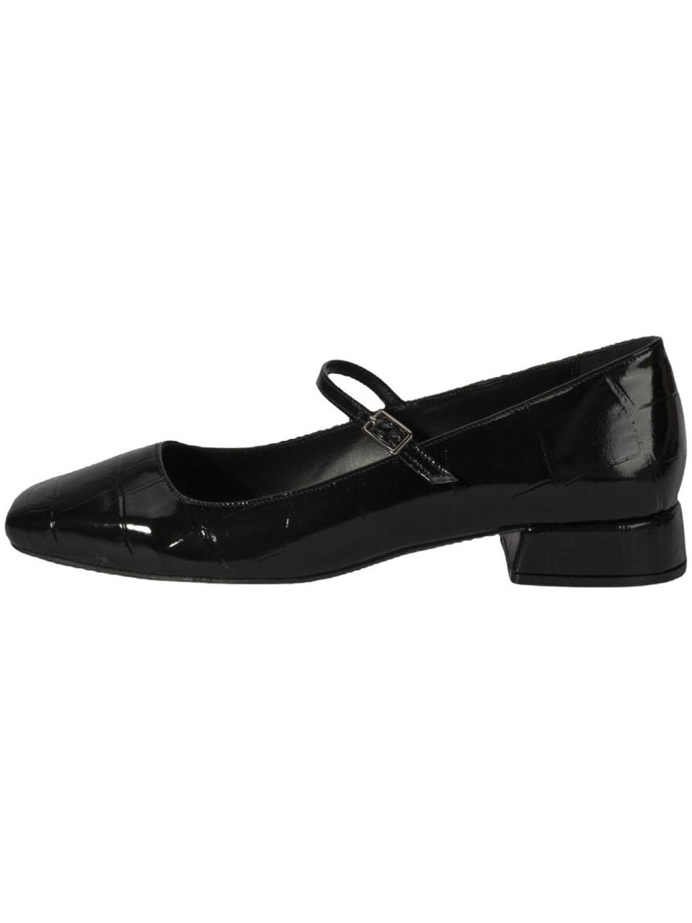 Desa Classic Flats in Black