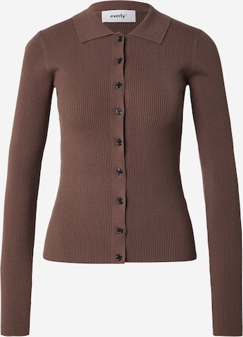 EverlyMajica - smeđa boja: prednji dio