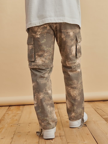 DAN FOX APPAREL - Tapered Calças cargo 'Kadir' em verde