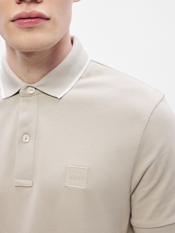 BOSS Футболка 'Passertip' в Серый